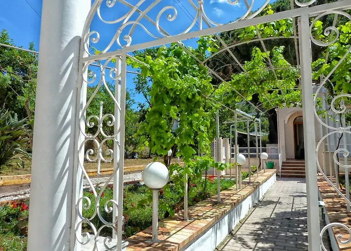 בית הארחה Don Raffae קאפרי